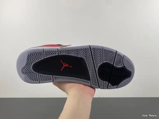 Kicktheory Retro 308497-603 Bravo Jordan 4 Toro 0527